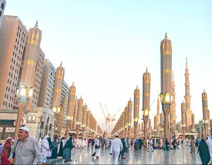 3 Star 14 Nights Glasgow Umrah Package