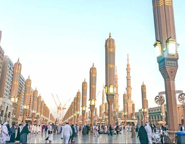 3 Star 14 Nights London Umrah Package