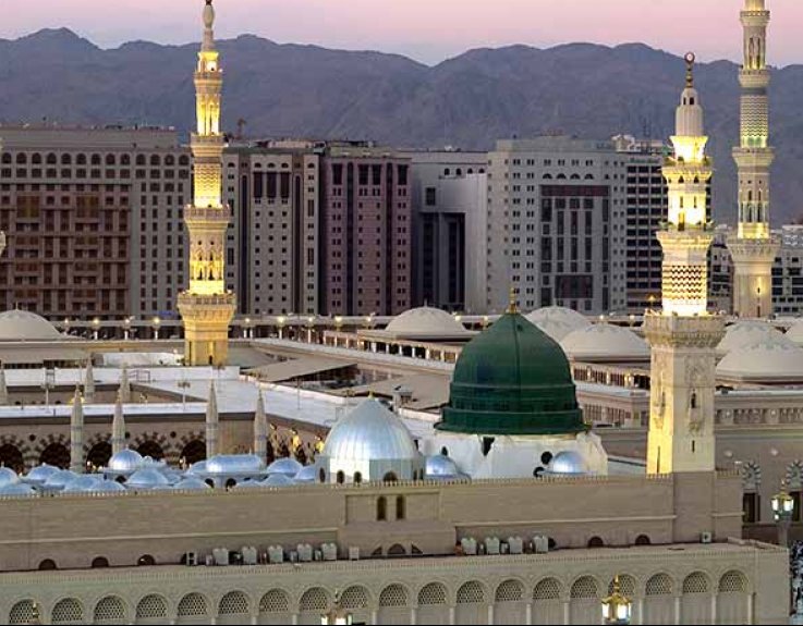 7 Nights 4 Star December Umrah Package