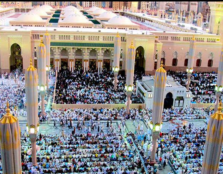 14 Nights 4 Star April Umrah Package